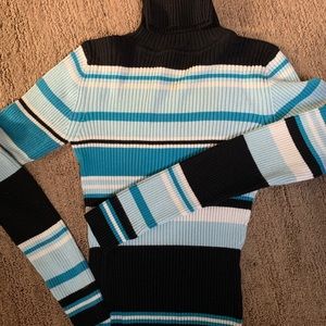 Cute Venus sweater turtleneck